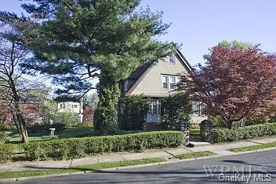 1st image of 120 Soundview Ave