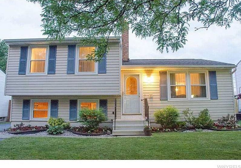 1st image of 143 Autumnwood Dr