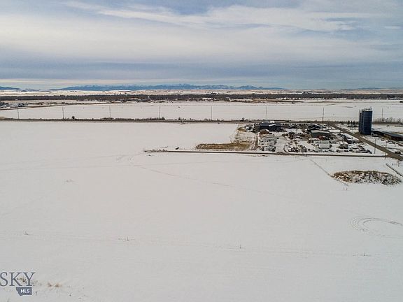 4th image of Walleye Rd