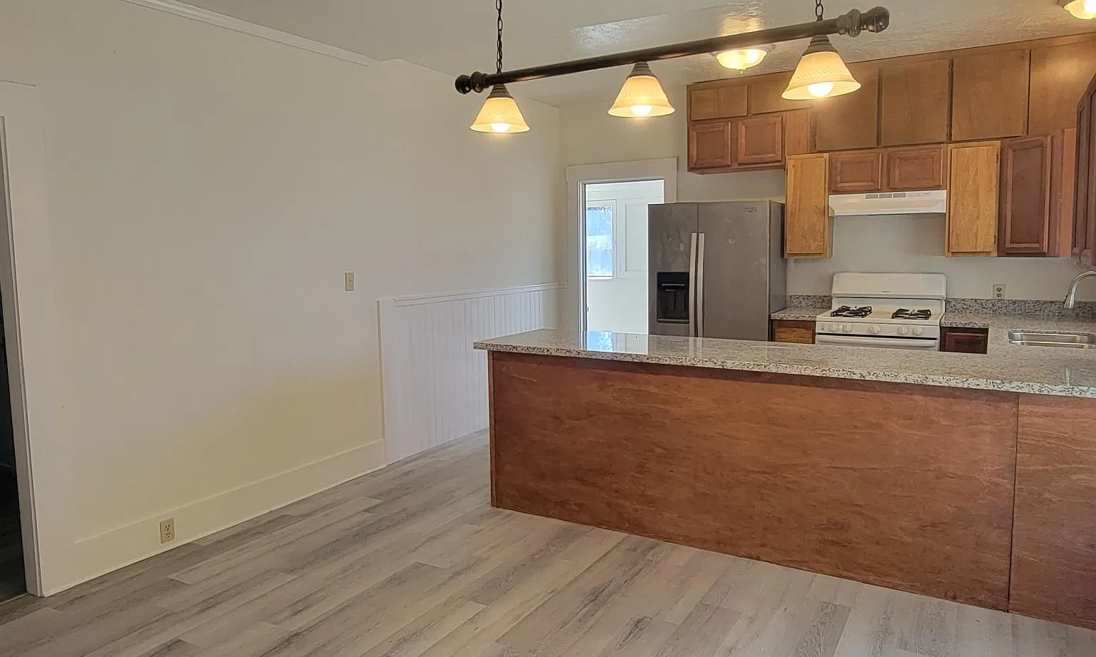2 bed, 1127 sqft, $2,500 — Photo 3