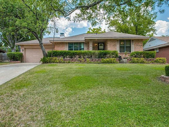 2nd image of 3428 Silverwood Ln