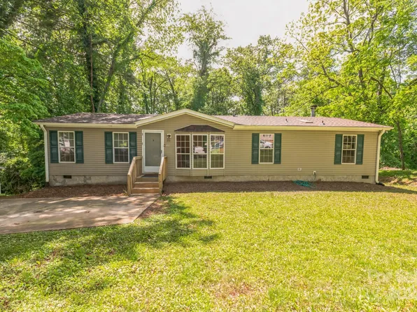 35 Chapel Park Rd, Asheville, NC 28803