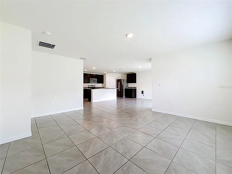 6698 SE 3rd Loop — Photo 11