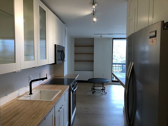 5th image of 50 Longwood Ave APT 514