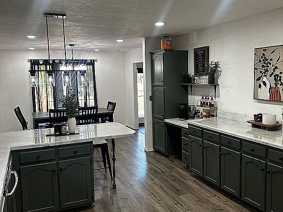 3rd image of 200 Dickinson St