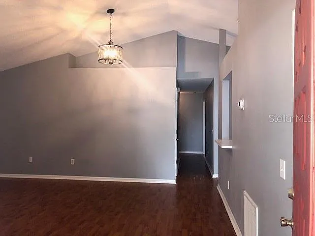 1851 Falling Star Ln — Photo 6