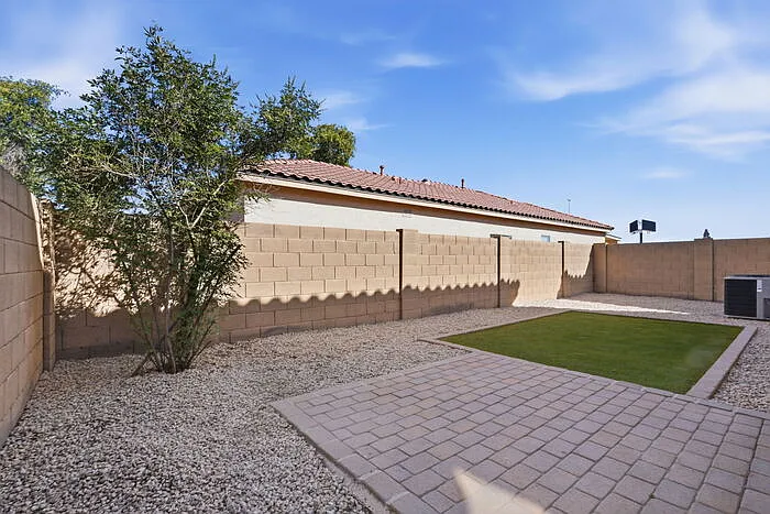 1351 S Mosley Ct — Photo 31