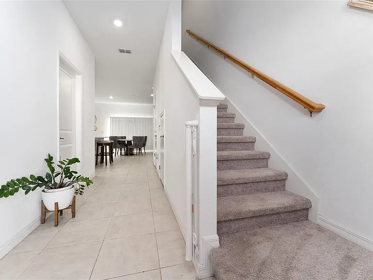 5131 Quakers Pl — Photo 13