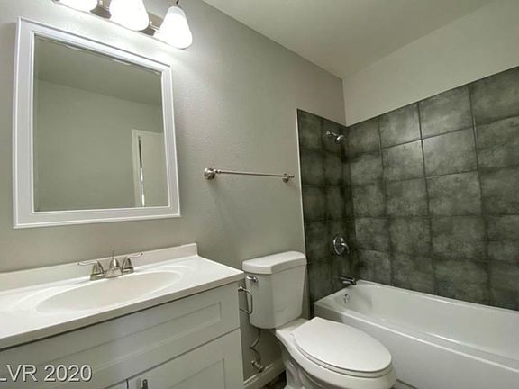 5th image of 4457 Buena Vista Dr
