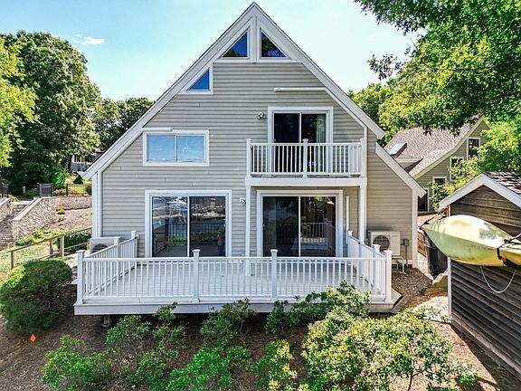 3rd image of 80 Summersea Rd