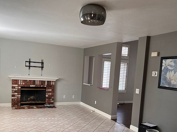3rd image of 3307 Cobblestone Ln