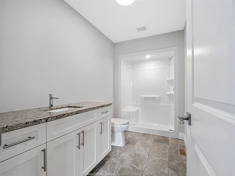 113 Eagle St — Photo 16