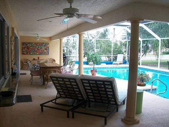 Pool/Lanai