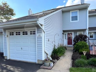 33 Upperbrook Ct, Parlin, NJ, 08859
