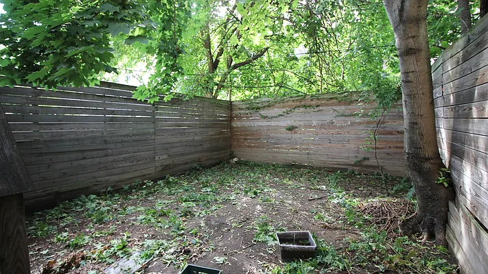 Rented by Nooklyn NYC LLC | media 13