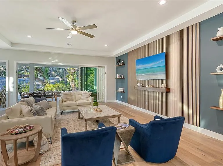 1537 Siesta Dr — Photo 10