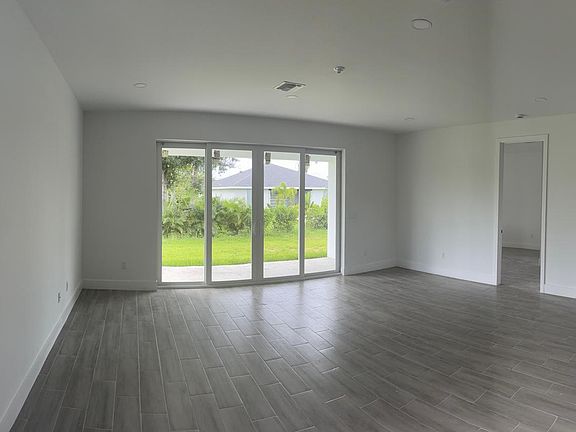 3rd image of 136 Lomas Rd Road