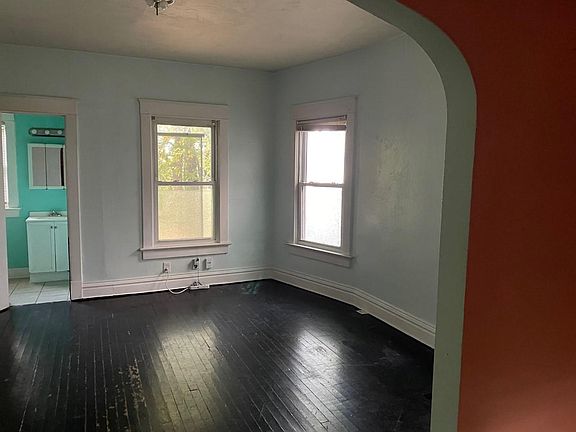4th image of 3214 Lockridge Ave