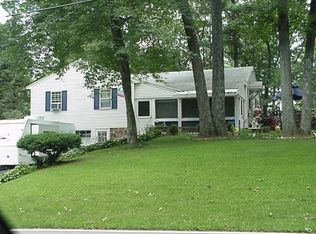 102 Forrest St, Plaistow, NH 03865