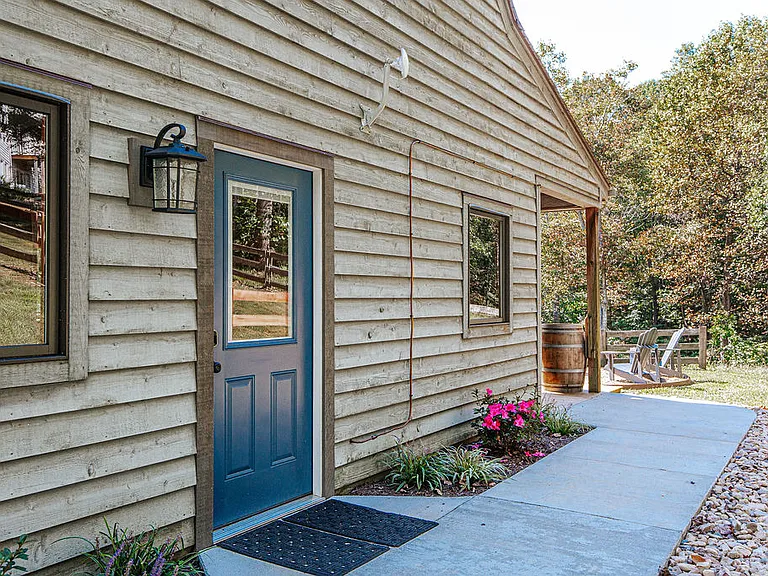 161 Wood House Ln — Photo 32