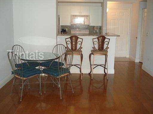 5th image of 780 S Sapodilla Ave #505
