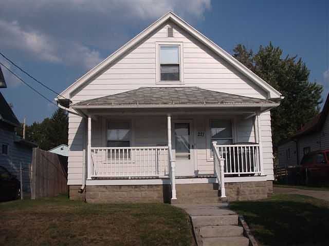 2nd image of 271 Parker Ave