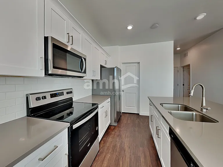8319 W 21st Dr — Photo 4