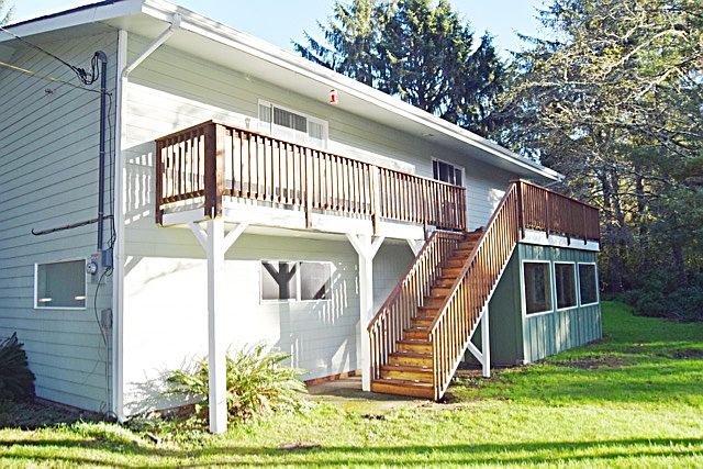 1st image of 527 Leitha Ct SE