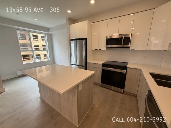 13458 95th Ave #305, Surrey, BC V3V 1N5