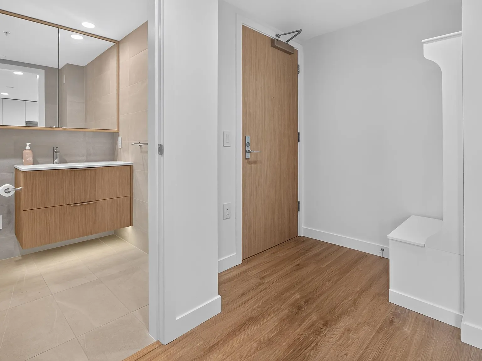 1 bed, 552 sqft, $2,650 — Photo 4
