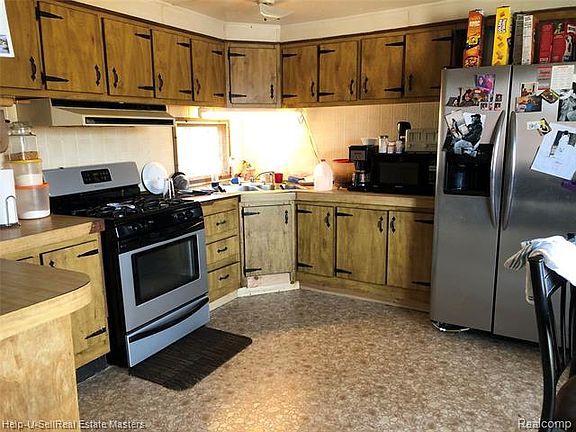 2nd image of 4081 Velma Dr