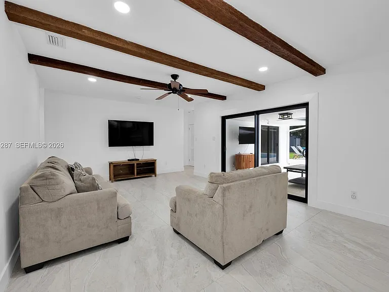 6860 SW 99th Ter — Photo 15