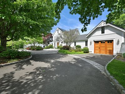 144 South Avenue, New Canaan, CT, 06840