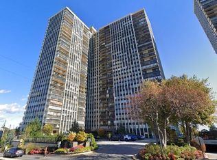 300 Winston Dr APT 210, Cliffside Park, NJ 07010