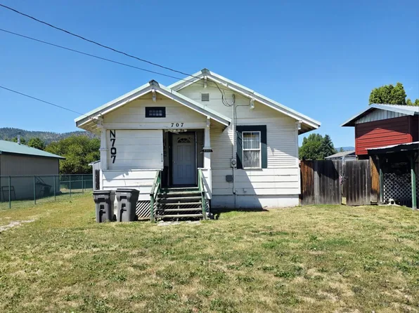 707 N 4th St W, Chewelah, WA 99109