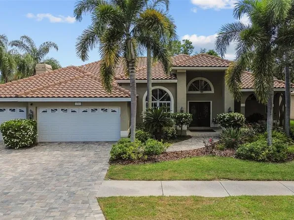 1702 Huntington Ct, Safety Harbor, FL 34695