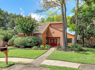 1810 Bradmore Dr, Houston, TX 77077