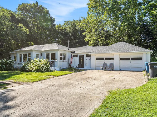 669 Melrose St, Plainwell, MI 49080
