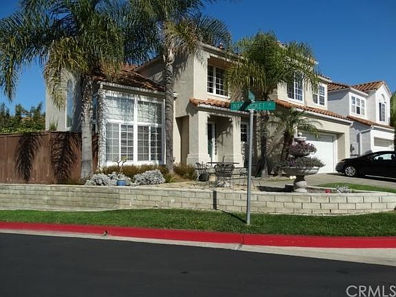 2nd image of 1072 Clipper Ct