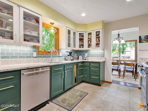 5th image of 13312 Windrush Cir