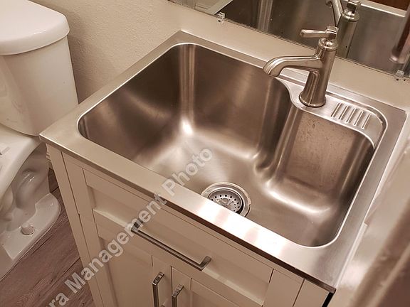 5th image of 636 Paseo Esmeralda