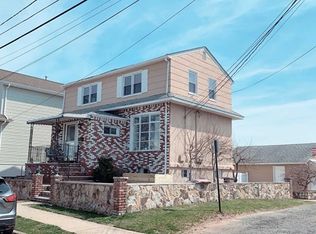 54 Jordan Ave, Wallington, NJ 07057