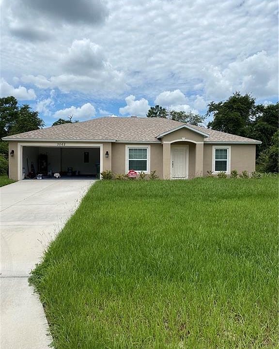 1st image of 3062 Yorkshire Dr