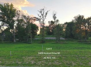 2409 Kestrel Dr SE, Cedar Rapids, IA 52403