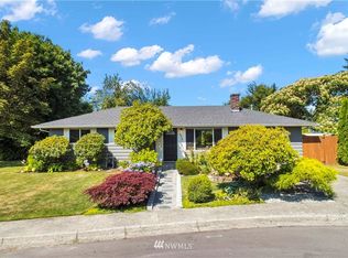 8210 NE 143rd Pl, Kirkland, WA 98034