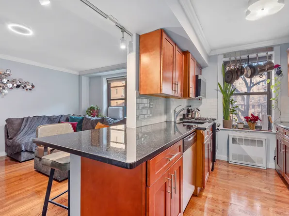 245 Bennett Avenue 4F image 3 of 10