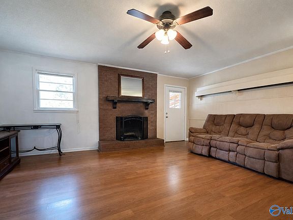 2nd image of 1226 Thomas Dr SW