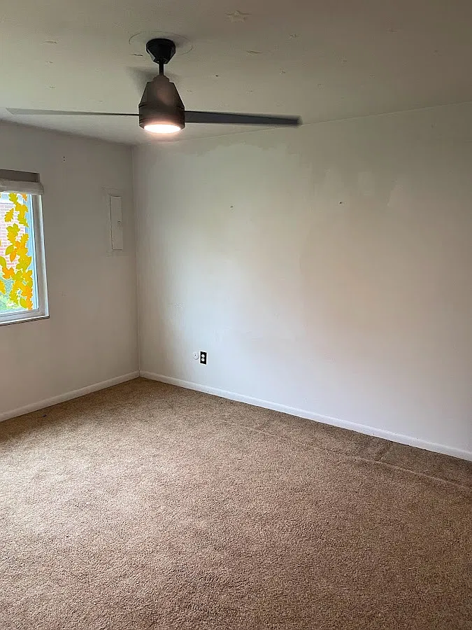 533 Thoma Place - C — Photo 3