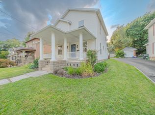 124 Attwood Ter, Bellevue, OH 44811