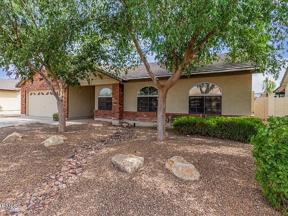 3rd image of 10510 E Carol Cir